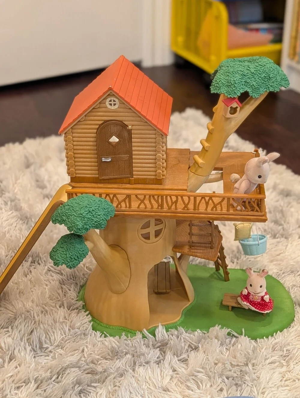 CALOCO CRITTERS Woodland Adventure Tree House Playset House And Accessories